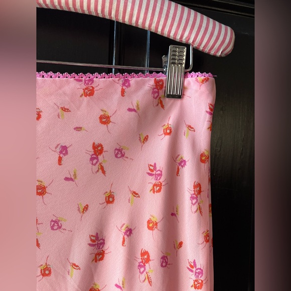 Kimchi Blue Pink Floral Asymmetrical Tiered Ruffle Skirt Size M - Picture 4 of 12